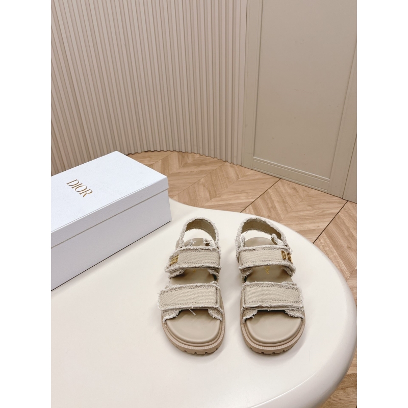 ch**an D*or sandals